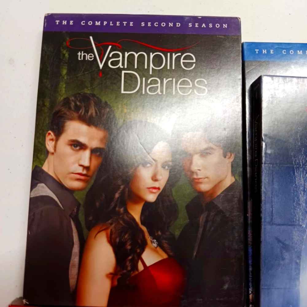 The Vampire Diaries Complete Second Season DVD